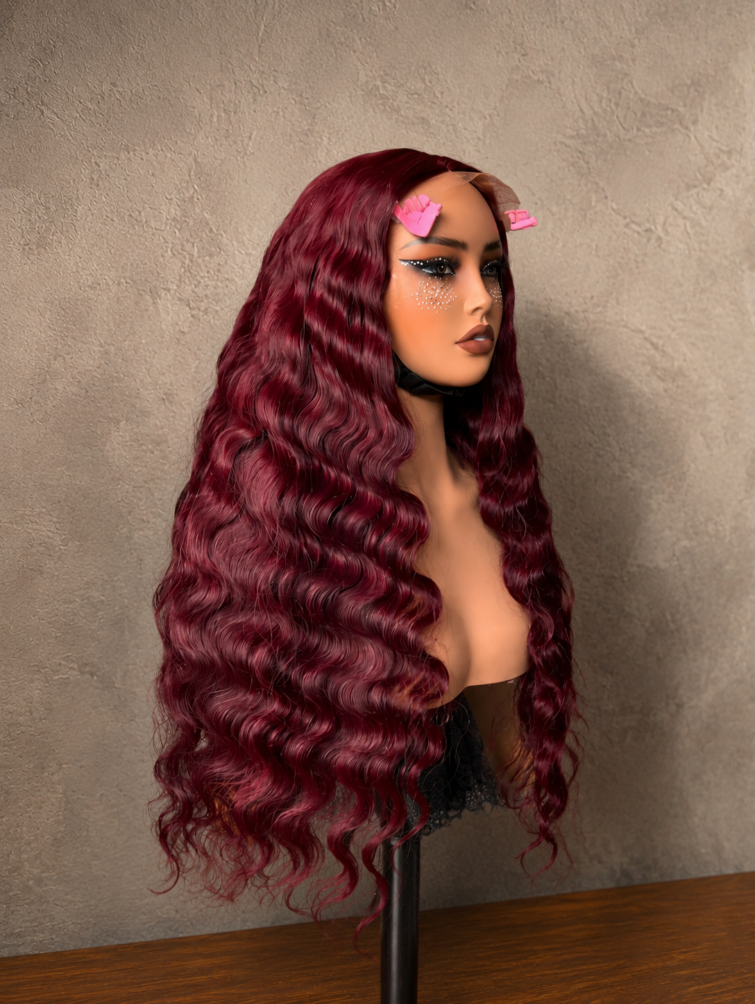 Kiara Burgundy